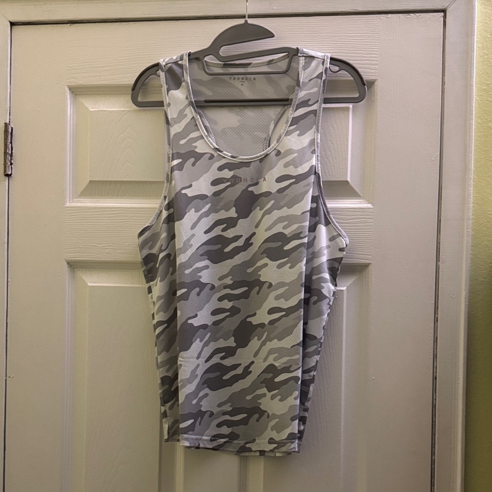 MEN’s YoungLA Camo Gray Workout Tank Top size MEDIUM (38-40)